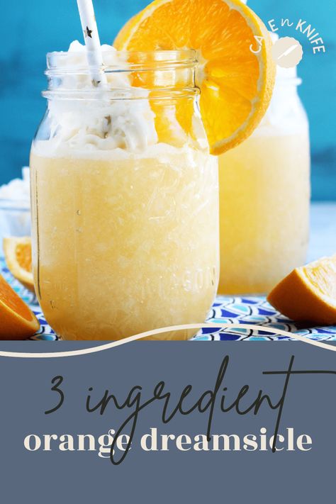 An Orange Dreamsicle cocktail is just the dreamy cocktail you need to dive into on a summery day. With just 3 ingredients, it tastes JUST like an orange dreamsicle, and goes does just as easily so be careful before you inhale 4 or 5 of them! Orange Dreamsicle Drink Alcohol Vodka, Orange Dreamsicle Punch, Orange Dreamsicle Cocktail, Frozen Orange Juice Recipes, Dreamcicle Cocktail, Orange Creamsicle Drink Alcohol, Dreamsicle Drink, Dreamsicle Cocktail, Orange Alcoholic Drinks