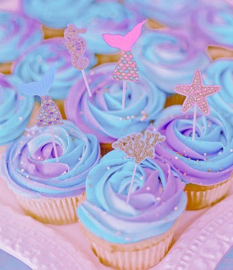 Mermaid Cupcakes Ideas, Mermaid Theme Cupcakes, Ariel Cupcakes, Pastel Mermaid Party, Cupcake Mermaid, Soft Photography, Little Mermaid Cupcakes, Aesthetic Mermaid, Makeup Cake