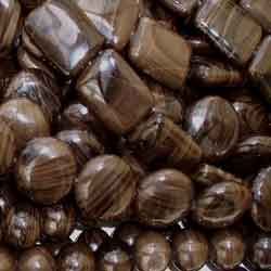 Coffee Jasper gemstones are named for their rich, dark, coffee brown colour. Jasper was used by the ancient Egyptians, Greeks and Romans who carved objects from it to be used as amulets. Coffee Jasper gemstones are sail to be connected to the earth and brings stability and balance. It is also believed that brown Jasper gemstones will absorb negative energy. Coffee Brown Color, Brown Jasper, Minerals Crystals Rocks, Ancient Egyptians, Dark Coffee, Brown Colour, Mineral Stone, Minerals And Gemstones, Rocks And Gems