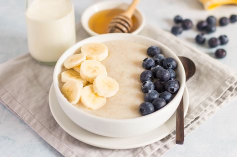 Cream of Wheat is the ideal base for adding flavorings. This recipe uses a cinnamon stick to bring a warm spice to the comforting bowl of porridge. Farina Recipe, Cream Wheat, Wheat Porridge, Cream Of Wheat, Vegan Breakfasts, Wheat Recipes, Porridge Recipes, Cinnamon Recipes, Caribbean Recipes