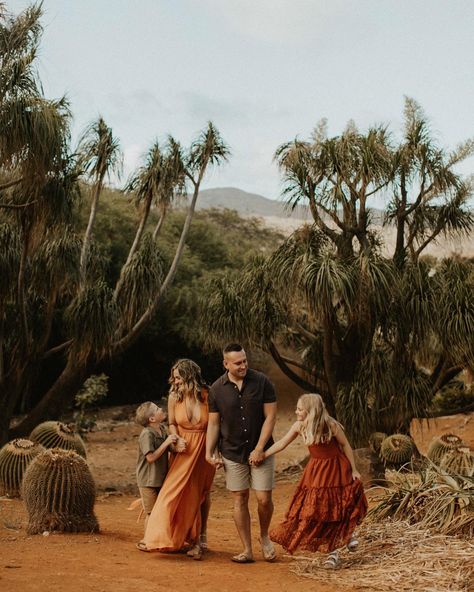 Desert golden vibes in a beautiful Hawaii cactus garden Garden Family Photoshoot, Desert Christmas, Garden Photoshoot, Beautiful Hawaii, Desert Garden, Balboa Park, Family Pics, Cactus Garden, Garden Photos