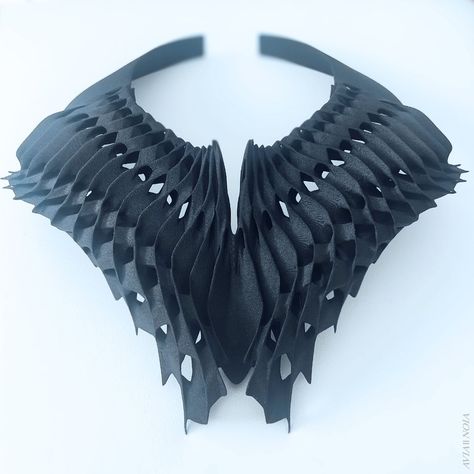 3d printed necklace (MJF) Parametric Jewelry, Soft Robotics, 3d Printed Necklace, 3d Printer Art, Esoteric Jewelry, Abstract Bag, Ferrari Collection, Creative Origami, 3d Printing Fashion