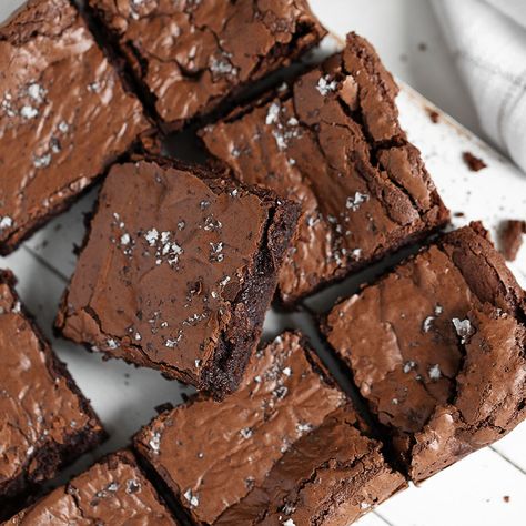 Fudgy Brownies Rolo Brownies, Homemade Brownies Easy, Dessert Chocolate, Homemade Brownies, No Bake Brownies, Best Brownies, Fool Proof Recipes, Fudgy Brownies, Easy Chocolate