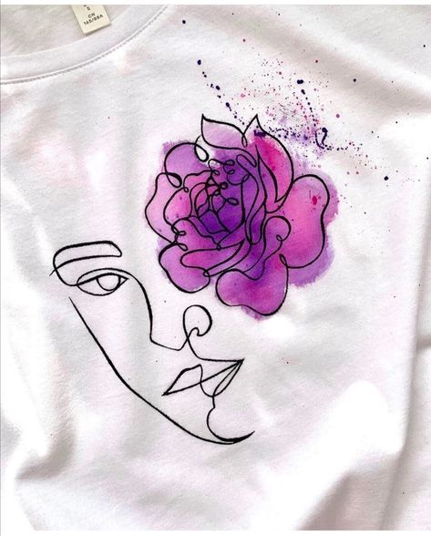 T Shirt Art Painting, Shirt Women Design, Pull Painting, Humour Couple, Roblox Png, Fabric Paint Shirt, Diy Tie Dye Designs, Shirt Design Ideas, Fabric Paint Diy