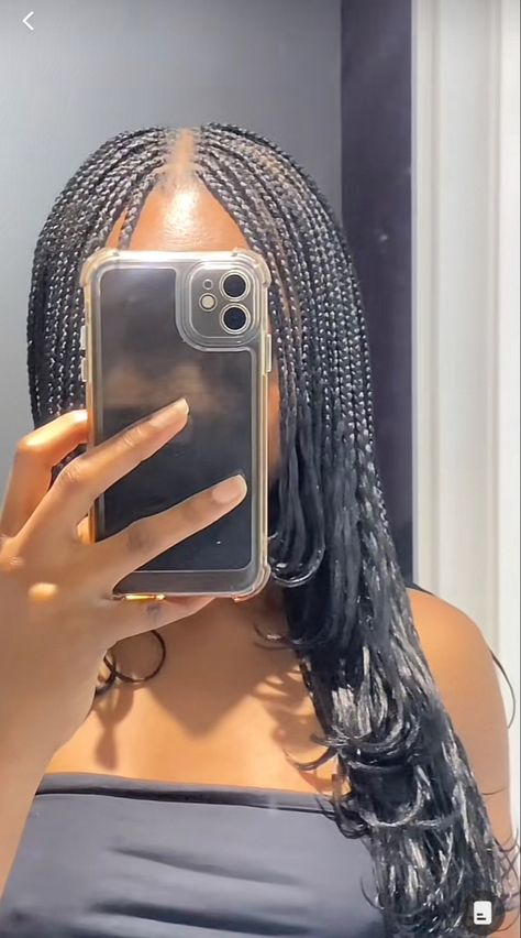 Short Layered Box Braids, Short Layered Braids, Moesha Braids, Braids Tiktok, Layered Braids, Y2k Braids, Latest Hair Braids, Short Box Braids Hairstyles, Inspo Hair