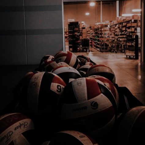 Mikasa Volleyball, Volleyball Aesthetic, Sawamura Daichi, Chise Hatori, Volleyball Photography, Volleyball Wallpaper, Book Diary, Volleyball Inspiration, Sport Volleyball