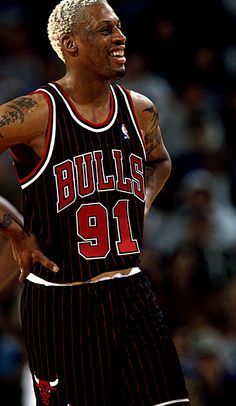 Denis Rodman, Nba Basket, Bulls Jersey, Jordan Bulls, Michael Jordan Basketball, Miguel Diaz, Basketball Is Life, Basketball Photography, Chicago Sports