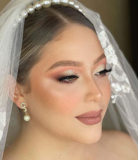 Mekup Bride Simple, Makeup Novia, Makeup Soft Glam, Soft Glam Look, Angel Makeup, Makeup Soft, Wedding Makeup Looks, Bridal Makeup Looks, Glam Look