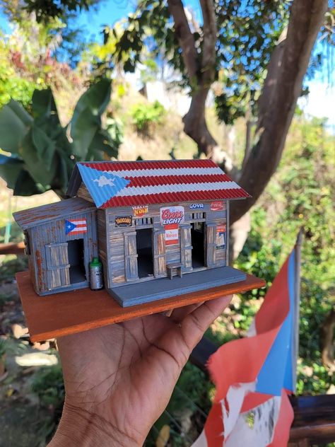 Puerto Rico House Decor, Puerto Rico Home Decor, Navidad Puerto Rico, Polymer Clay Puerto Rico, Puerto Rico Souvenirs, Puerto Rican Artwork, Soy Boricua, Church Wedding Flowers, Wood Carving For Beginners