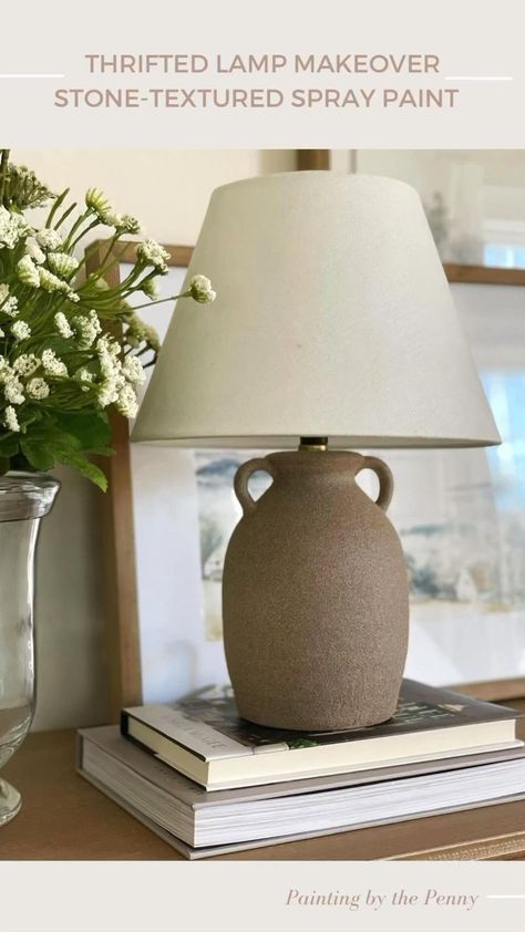 Lamp Makeover Ideas, Lamp Redo, Textured Spray Paint, Upcycled Home, Vase Deco, Stone Lamp, Lamp Makeover, Lamp Diy, Diy Lampe