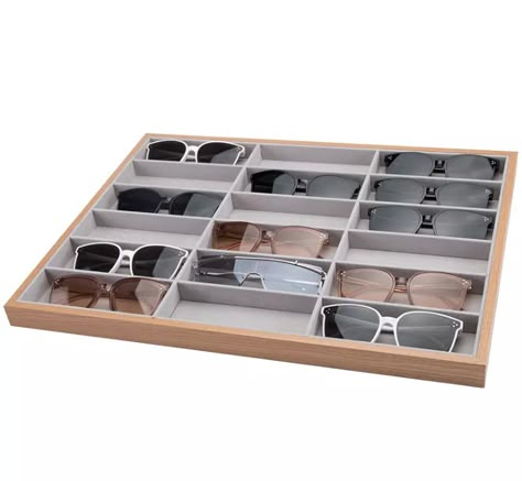 Sun Glasses Organization Ideas, Eyeglass Display Ideas, Eyewear Display Ideas, Sunglass Display Ideas, Condo Styling, Closet Vanity Ideas, Walk In Closet Vanity, Eyeglass Display, Sunglass Display