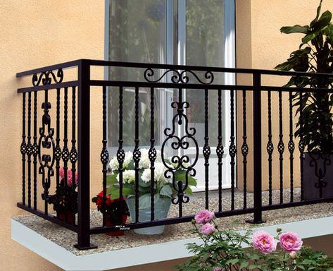 Iron Balcony Railing, Interior Railings, Iron Staircase, Iron Stair Railing, Balcony Grill, Modern Balcony, Balcony Grill Design, Balcony Railing Design, Railings Outdoor