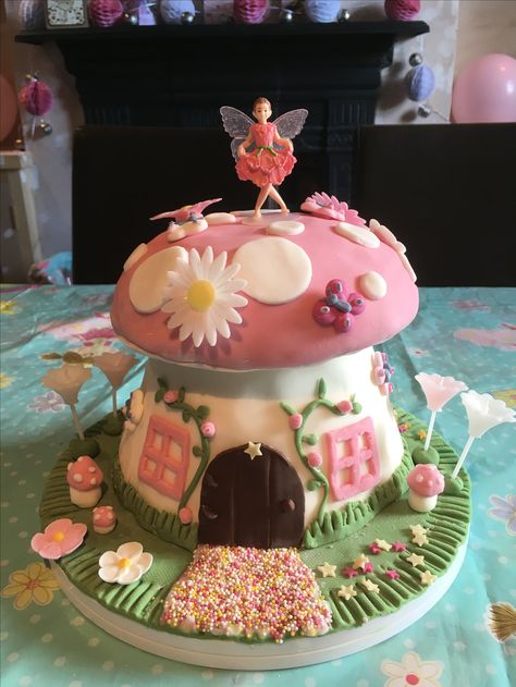 Fairy Cake Design, Diy Fairy Cake, Fairy House Birthday Cake, Fairy Birthday Cakes For Girls Kids, Easy Fairy Cake, Fairy Cakes For Girls Birthday, Fairy Theme Cake Girl Birthday, Fairy Cake Easy, Mushroom Fairy Cake