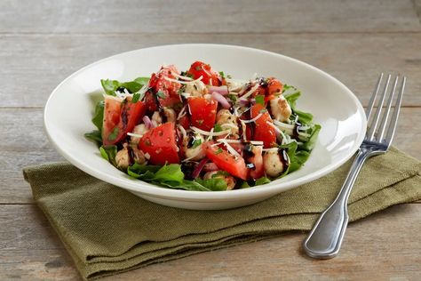 Fresh Mozzarella and Tomato Salad | Soups and Salads | BJ’s Restaurants & Brewhouse Mozzarella Tomato Salad, Tomato Mozzarella Salad Recipe, Grilled Catfish, Tomato Mozzarella Salad, Mozzarella Tomato, Spaghetti Meat Sauce, California Pizza, Tomato Salad Recipes, Heart Healthy Eating