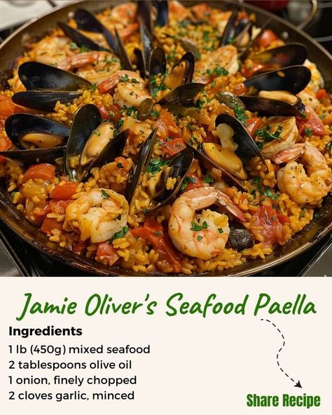 Recipes Diversity Paella Recipe Seafood, Seafood Paella, Paella Recipe, Jamie Oliver Recipes, Brunch Dishes, Jamie Oliver, Group Meals, Chef Recipes, Seafood Recipes