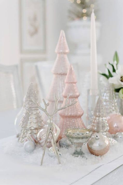 Pink And White Christmas, Holiday House Tours, Rose Gold Christmas, Pink Xmas, Pink Christmas Decorations, Pink Holiday, Fun Christmas Decorations, Shabby Chic Christmas, White Christmas Decor