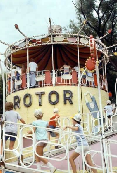 Edgewater Amusement Park, Detroit.  My brother got off this & threw up!  LoL Riverview Park, Detroit History, Kings Island, Detroit City, Abandoned Amusement Parks, Detroit Area, Vintage Michigan, Amusement Park Rides, Carnival Rides