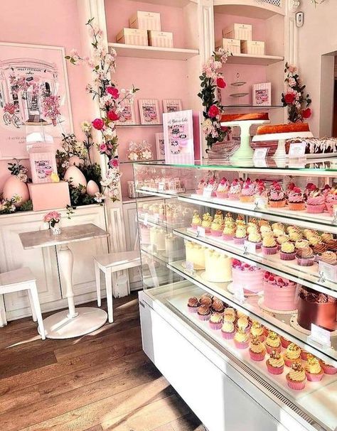 Small Cake Shop Design Ideas, Small Cake Shop Design, Pink Bakery Aesthetic, Donut Shop Aesthetic, Bakery Aesthetic Interior, Vintage Bakery Aesthetic, Small Bakery Interior, Cupcake Shop Interior, Small White Table