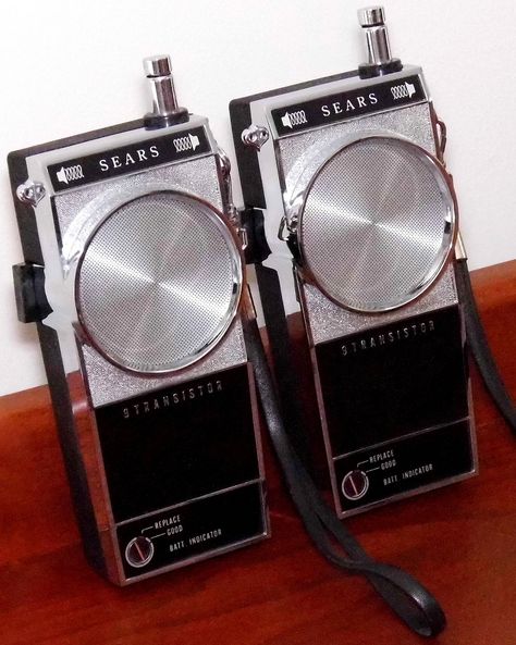 https://flic.kr/p/RtEZ23 | Pair Of Vintage Sears Walkie-Talkies, Model No. 6450, Operate Up To 3 Miles, Made In Japan, Circa 1966 Walkie Talkies Aesthetic, Barbie Walkie Talkie, 90s Walkie Talkie, Pink Walkie Talkie, 80s Walkie Talkie, Retro Things, Walkie Talkies, Cb Radios, Retro Tech