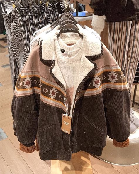 Marshalls Fall Outfits, Jacksonhole Wyoming Outfits, Feminine Western Outfits, Western Fall Aesthetic, Hicking Outfits Fall, Modern Country Outfits, Country Hippie Style, Country Outfits Fall, Fall Country Outfits