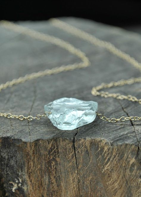 Capsule Jewelry, Jewelry Aquamarine, Rings Beads, Raw Stone Jewelry, Diamond Bar Necklace, Raw Gemstone Jewelry, Raw Aquamarine, Rings Gemstone, Raw Crystal Necklace