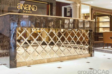 Anand Jewels – Top Interior Design Firms in Delhi Gold Shop Interior Design Modern, Gold Jewelry Shop Interior Design, Jewellery Showroom Interior Design, Modern Jewelry Store, Jewelry Showroom, Jewelry Store Interior, Cash Counter, Luxury Jewelry Store, N Design