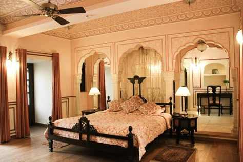 Traditional Indian Bedroom Design, Mandawa Haveli, Rajasthan Palace, Heritage Bedroom, Haveli Design, Luxury Home Interior Design, Indian Bedroom Design, Bad Room Design, Pakistan Home