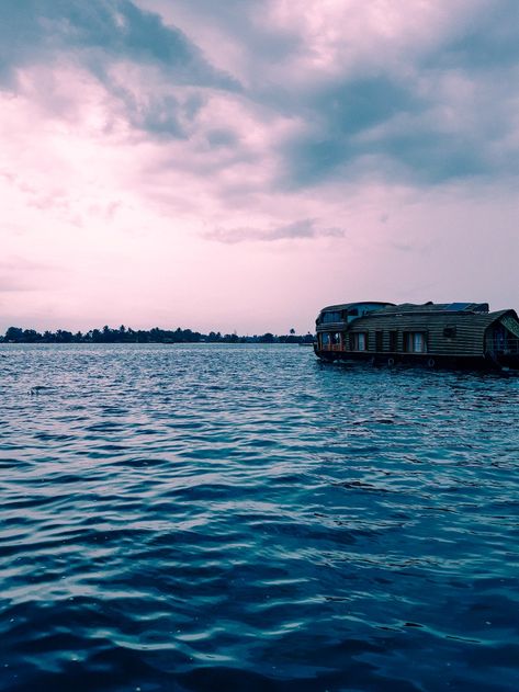 House boat at Alappuzha Alappuzha Aesthetic, Alappuzha House Boat, Boat Aesthetic, Boat Photography, House Boat, Photography, Quick Saves