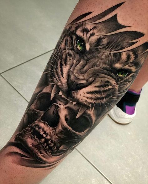 Scary Tiger Tattoo, Skull Tattoo Bicep, Tiger And Skull Tattoo, Scary Tattoo Designs, Unique Tattoos Ideas, Tiger Forearm Tattoo, Tiger Hand Tattoo, Tiger Face Tattoo, Realistic Butterfly Tattoo