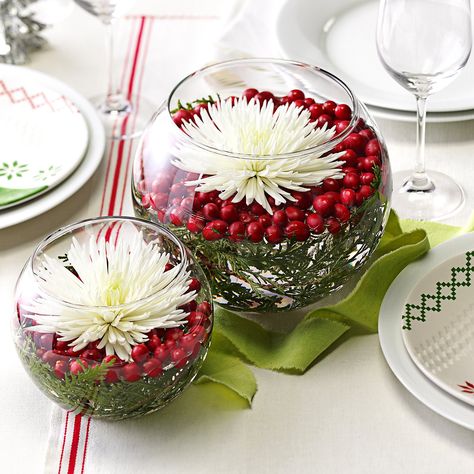 20 Christmas Table Decorations Perfect for the Holiday Season | Taste of Home Elegant Christmas Centerpieces, Christmas Table Decorations Centerpiece, Centerpiece Craft, Christmas Centers, Centerpiece Christmas, Home Entertaining, Holiday Prep, Christmas Flower Arrangements, Christmas Table Centerpieces