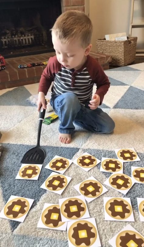 Pancake Flipping Game, Cooking Gross Motor Activities, Preschool Pancake Activities, Chef Activities For Toddlers, Food Themed Activities For Preschoolers, Bread Preschool Activities, Little Chef Activities For Kids, Baking Activities For Toddlers, Bakery Activities For Preschool