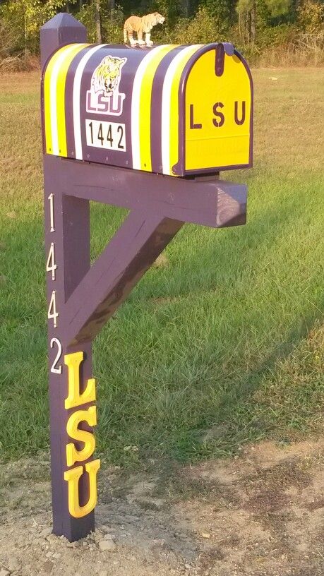 LSU mailbox  Paint : purple gloss, marigold  Decals : amazon  Tiger : hobby lobby Lsu Home Decor, Mailbox, Hobby Lobby, Vinyl, Purple, Outdoor Decor, Home Decor