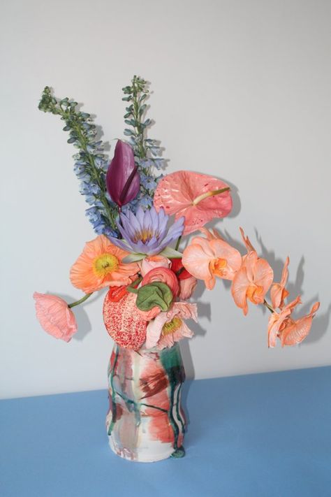 These Colours (@thesecolours) | Twitter Keramik Design, Arte Floral, Ikebana, Plant Life, My Flower, Pretty Flowers, Flower Vases, Floral Art, Flower Power