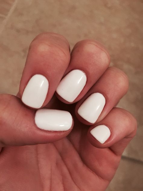 Bright white nails White Gel Nails, Nails White, White Nail Designs, Super Nails, Nails Polish, White Nail, Popular Nails, Nails Short, Manicure E Pedicure