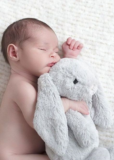 Easter Newborn, Monthly Milestone Pictures, Easter Photo Shoot, Newborn Easter, Easter Photoshoot, Pregnancy Info, Birth Photos, Pregnancy Information, Pumping Moms