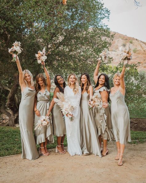 Mumu Weddings on Instagram: “INTRODUCING Moss Green Luxe Satin ✨🌿🤍 The perfect green by itself or to add to your lineup! 💫” Light Green Bridesmaid Dresses, Sage Green Wedding Colors, Mumu Wedding, Sage Bridesmaid Dresses, Bridal Squad, Sage Green Bridesmaid Dress, Bridesmaid Colors, Sage Wedding, Sage Green Wedding