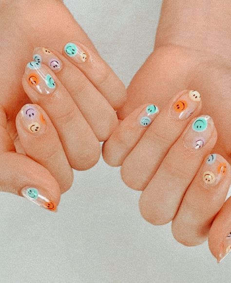 Short Nails For Kids, Mexico Nails, Uñas Aesthetic, Nails Kids, Kids Nail Designs, Short Nail Manicure, Magic Nails, How To Cut Nails, Cute Simple Nails