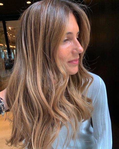 Honey Brown Hair, Dreamy Aesthetic, Honey Blonde Hair, Hair 2024, Brown Hair Balayage, Brown Blonde Hair, Honey Brown, Hair Inspiration Color, Hair Inspo Color