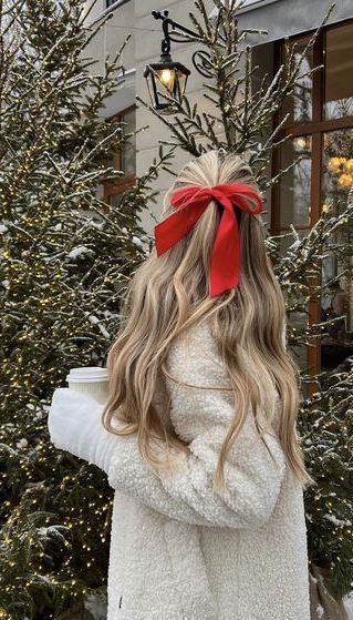 2023 Decor Trends, Christmas 2023 Decor, 2023 Decor, Hair Styles For Long Hair, Styles For Long Hair, Hairstyle Examples, Nyc Christmas, Kadeřnické Trendy, Vlasové Trendy