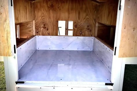 5 Chicken Coop Floor Materials: The Pros & Cons Flooring For Chicken Coop, Chicken Coop With Concrete Floor, Concrete Floor Chicken Coop, Chicken Coop Run Flooring, Chicken Coop Flooring Bedding, Chicken Coop Floor Ideas, Chicken Coop Flooring Ideas, Cleaning Chicken Coop, Chicken Coop Flooring