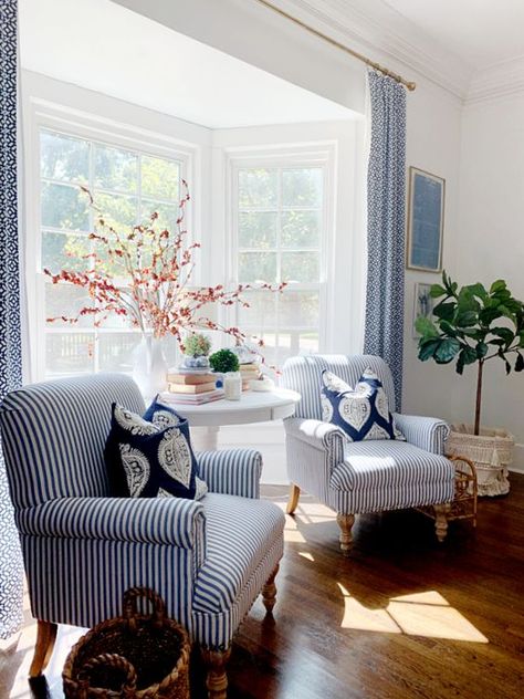 Blue and White Fall Living Room - Thistlewood Farm Blue And Linen Living Room, Blue Willow Living Room, Blue And White Chairs Living Room, Navy And Light Blue Living Room, Light Blue Lounge Room Decor, Blue And White Living Room Farmhouse, White And Navy Living Room, Navy And White Office, French Blue Living Room