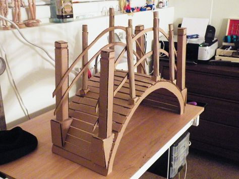 Cardboard Bridge Diy, Cardboard Bridge, Chalk Paint Desk, Cardboard Kitchen, Backyard Bridges, Crafts With Paper, Cardboard City, Cardboard Dollhouse, Japanese Bridge