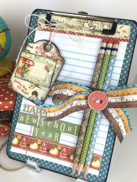 Decorated Books, Altered Clipboards, Clipboard Crafts, Clipboard Art, Clipboard Decorating, Clip Boards, Crafts Cards, Card Crafting, School Teacher Gifts