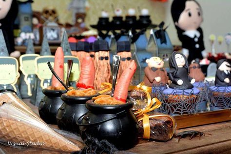 Wednesday Treat Table, Addams Family Party Favors, Wednesday Addams Dessert Table, Wednesday Addams Party Theme, Wednesday Addams Party Food, Adams Family Birthday Party, Family Birthday Party Ideas, Wensday Adams Party Ideas, Wednesday Adams Birthday Party