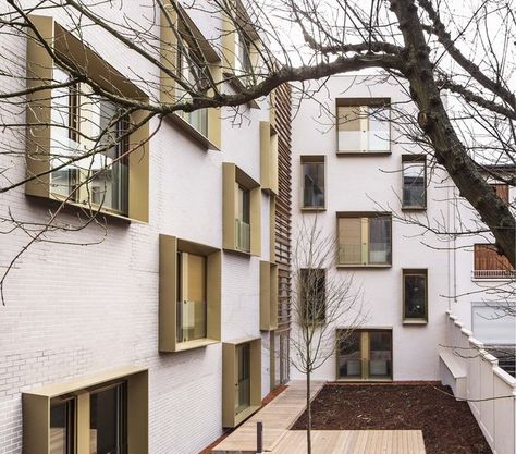 CoBe – Résidence étudiante – Sceaux                                                                                                                                                                                 Plus Student Residence, Le Corbusier Architecture, Artwork Modern, Gold Leaf Art, Art Abstract Painting, Zaha Hadid Architects, Box Houses, Brick Facade, Social Housing