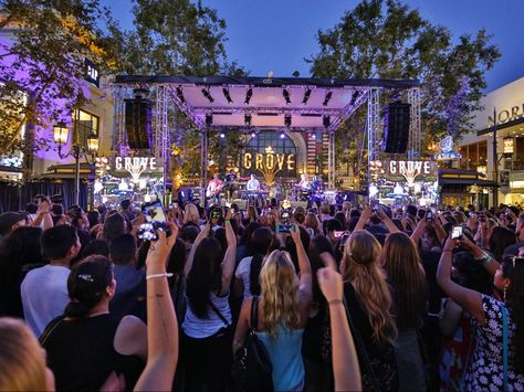 Summer In Los Angeles, Happy First Day Of Summer, Concert Stage Design, Summer Concerts, Being Outside, My Calendar, Concert Stage, Concert Aesthetic, Outdoor Concert