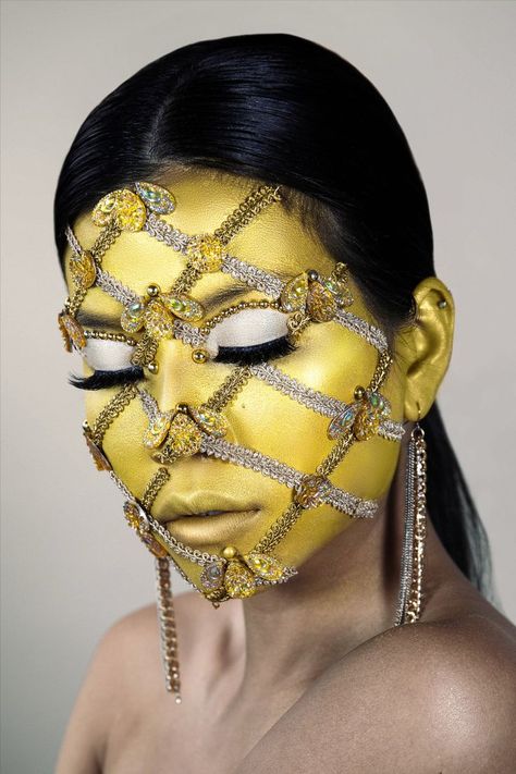 Woman modeling an avant-garde yellow, gold, and silver makeup art designed to look like  the Fabergé Egg, Coronation Egg 1897. Gold And Silver Makeup, Editing Photography, Silver Makeup, Horror Make-up, Avant Garde Makeup, Art Makeup, Inspired Makeup, Faberge Eggs, Makeup Transformation