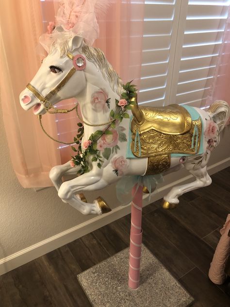 Carousel Horse Photoshoot, Carousel Horse Decor, Diy Carousel Horse, Carasol Horses, Carousel Photoshoot, Fairytale Carriage, Rocking Horses Painted, Rocking Horse Diy, Derby Ideas