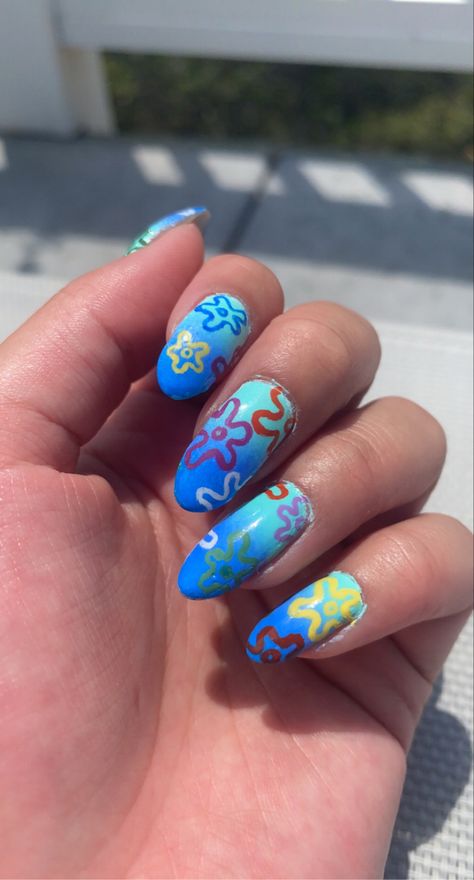 Spongebob Short Nails, Spongebob Sky Nails, Space Jam Nails, Spongebob Nails Designs, Spongebob Sky, Spongebob Nail Art, Background Nail, Spongebob Nails, Sky Nails