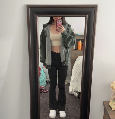 Christy Hoodie, Brandy Melville, Brandy, Mirror Selfie, Fashion Outfits, Green